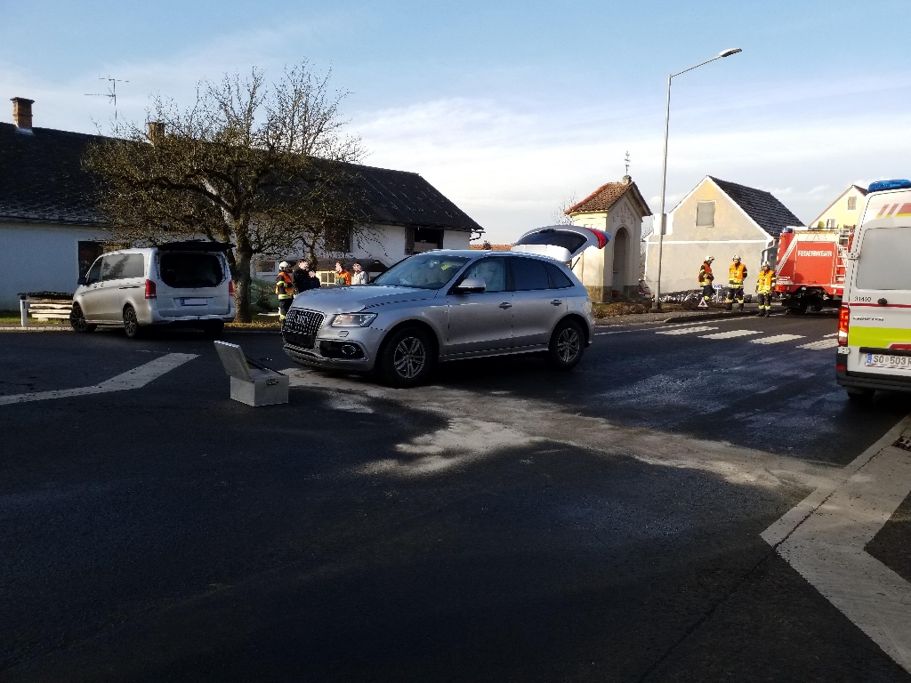 Bergung - PKW Bergung - PKW